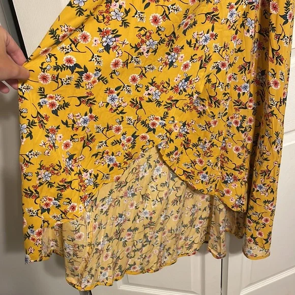 Zaberry floral and yellow maxi/midi wrap dress-medium - Picture 6 of 6